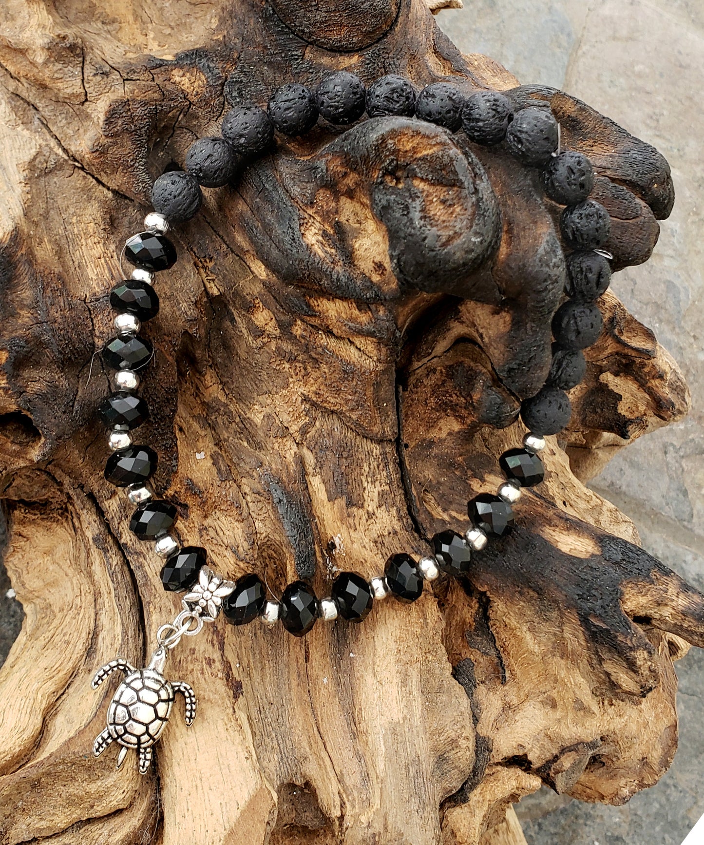 BESHEEK BLACK and Black Lava bead Silvertone Sea Turtle Stretch Anklet | Handmade Hypoallergenic Beach Gala Wedding Style Jewelry