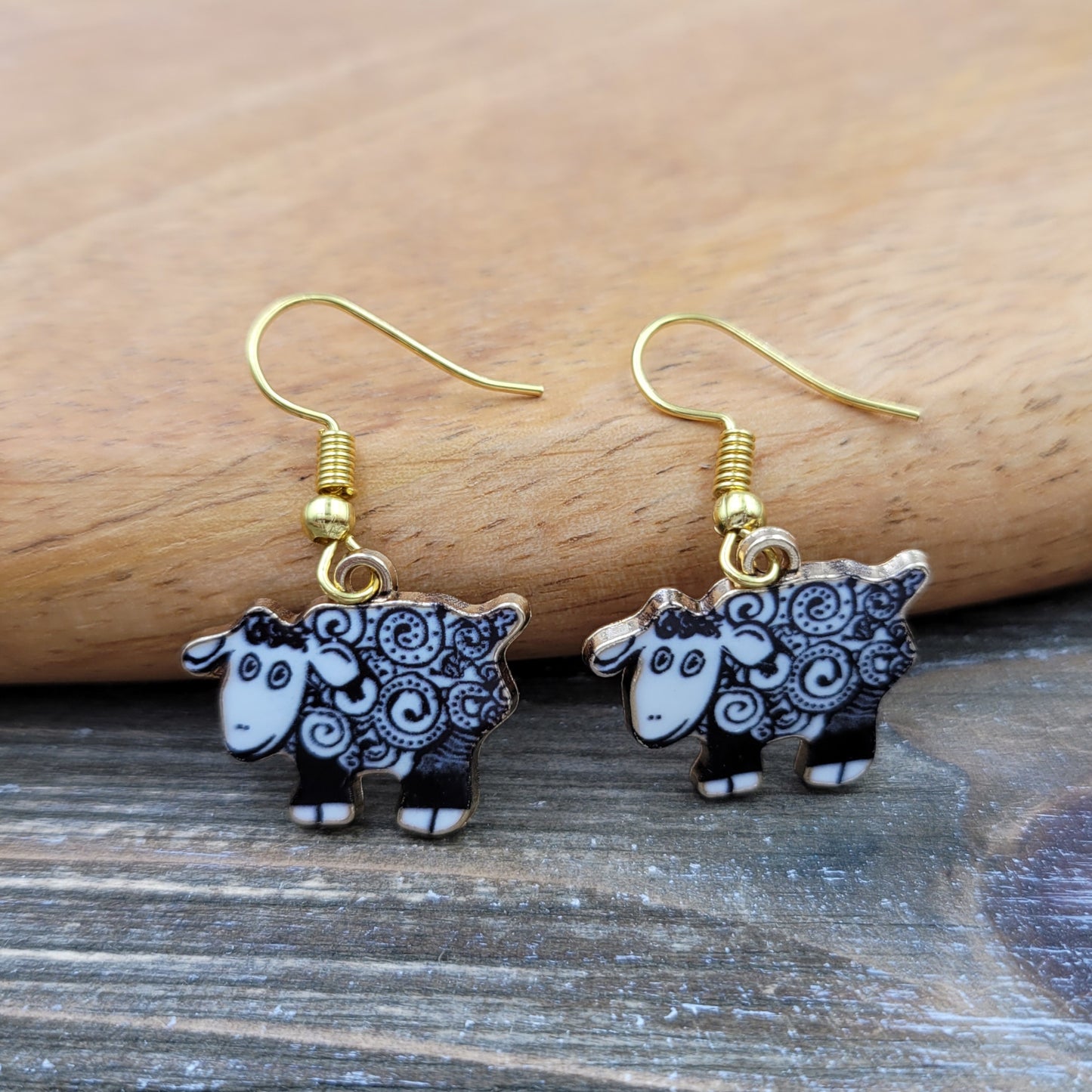 BESHEEK Goldtone Black and White Spiral Eclectic Lamb Dangle Earrings | Handmade Hypoallergenic Boho Beach Gala Wedding Style Fashion Earrings