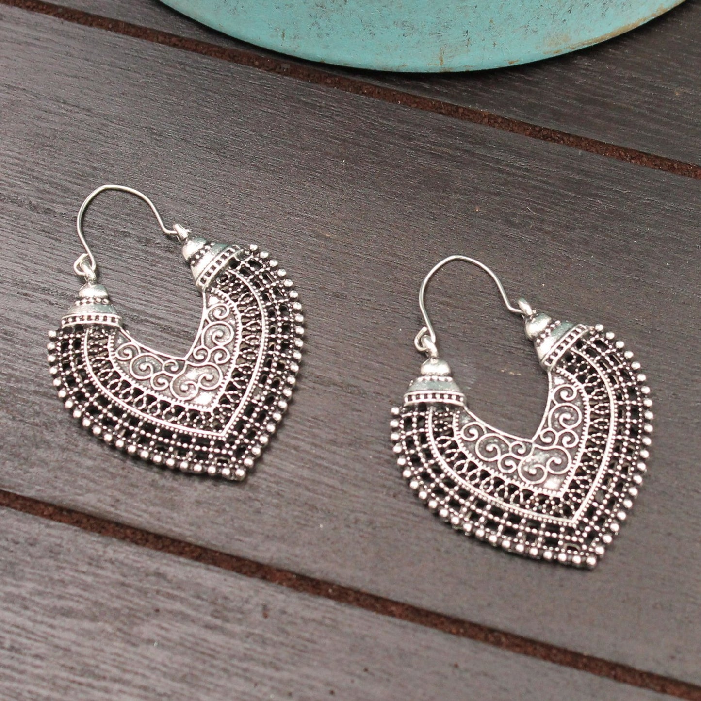 BESHEEK Handmade Latch Antique Silvertone Fan Boho Earrings | Handmade Hypoallergenic Boho Beach Gala Wedding Style Fashion Earrings