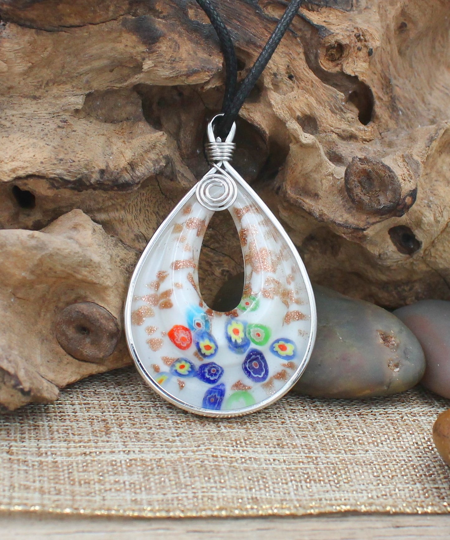 BESHEEK Handmade Murano Inspired Blown Glass Lampwork Art White Millefiori Teardrop Donut Necklace Pendant ? Handcrafted Artisan Hypoallergenic Italian Style Jewelry