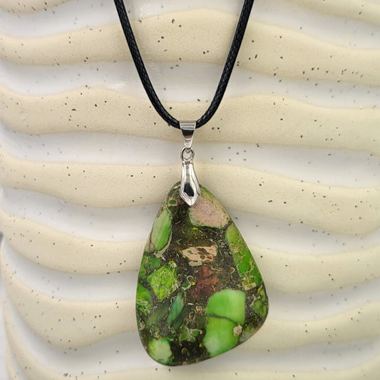 BESHEEK Green Sea Sediment Jasper Stone Trapezoid Necklace Pendant | Handmade Hypoallergenic Boho Beach Gala Wedding Style Fashion Jewelry